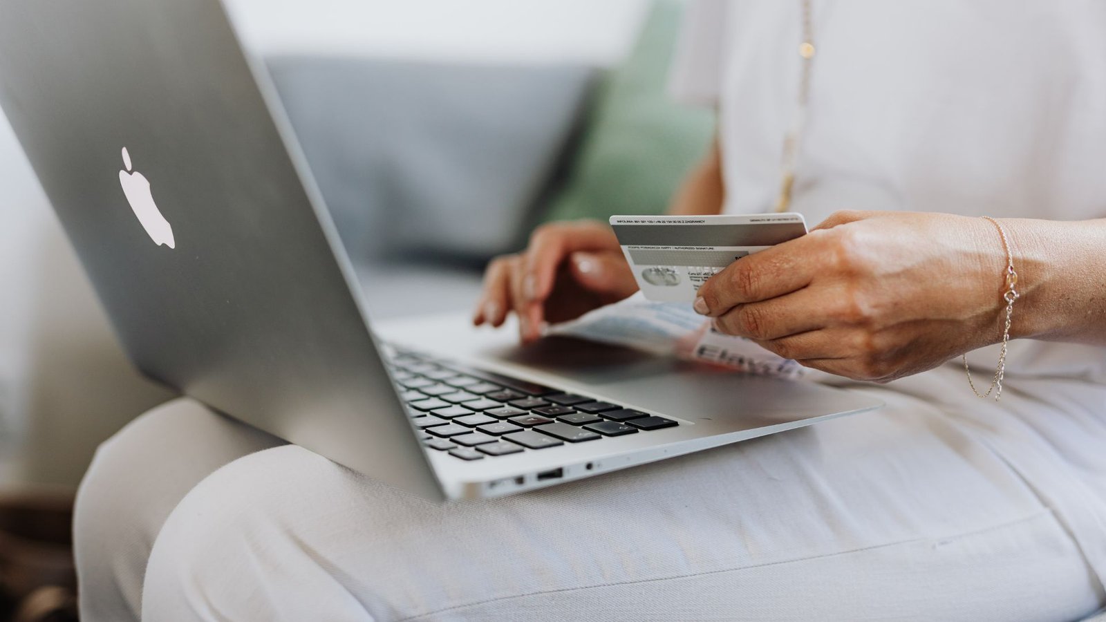 How to Pay for Microsoft 365 in Romania With a Virtual Card
